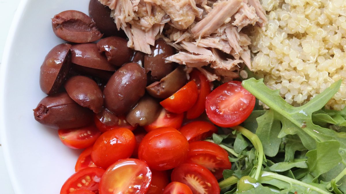 Mediterranean Quinoa and Tuna Power Bowl